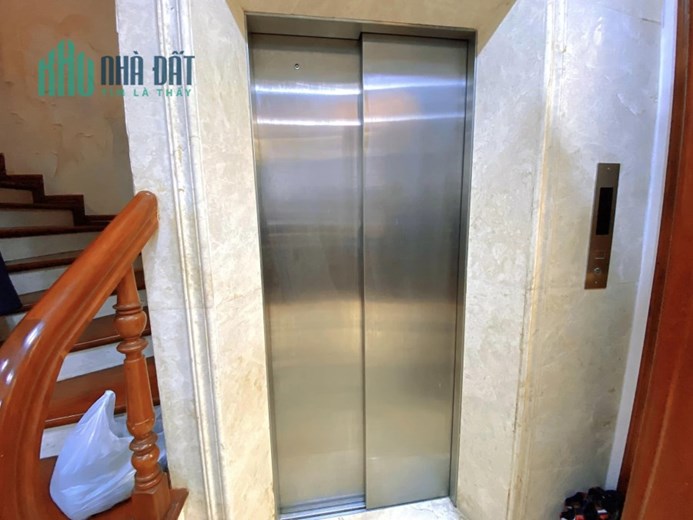 Biệt thự phân lô, 5 tầng thang máy, nội thất cao cấp, mặt tiền 7.5m, Đội Cấn Ba Đình, 18.5 tỷ.