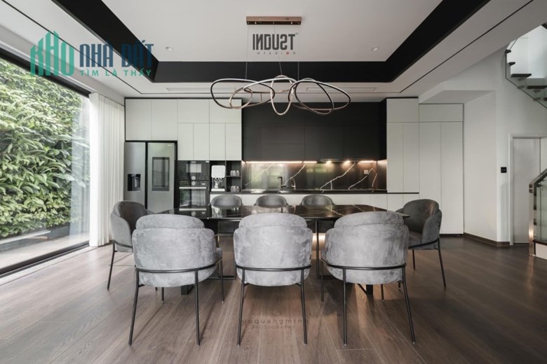Bán nhà phường Gia Thuỵ, ô tô tránh,TM, 45m2, 6 tầng, nhĩnh 9 tỷ.