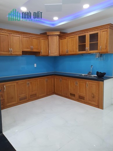 Bán nhà 4 tầng đường chiến lược, hẻm xe hơi, 60m2 chỉ 5.6 tỷ