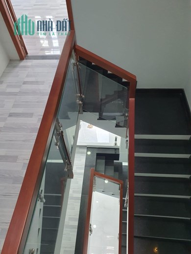 Bán nhà 4 tầng đường chiến lược, hẻm xe hơi, 60m2 chỉ 5.6 tỷ