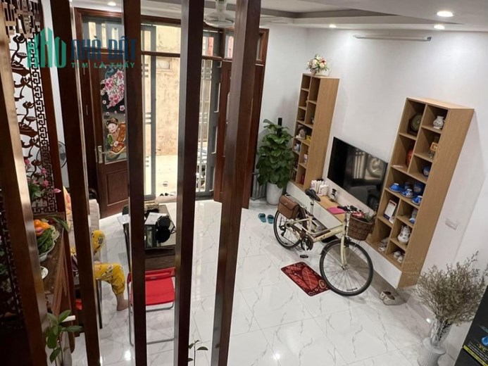BÁN NHÀ THỤY KHUÊ-40m-5TẦNG-GẦN HỒ-GẦN CHU VĂN AN-GIÁ 5TỶ