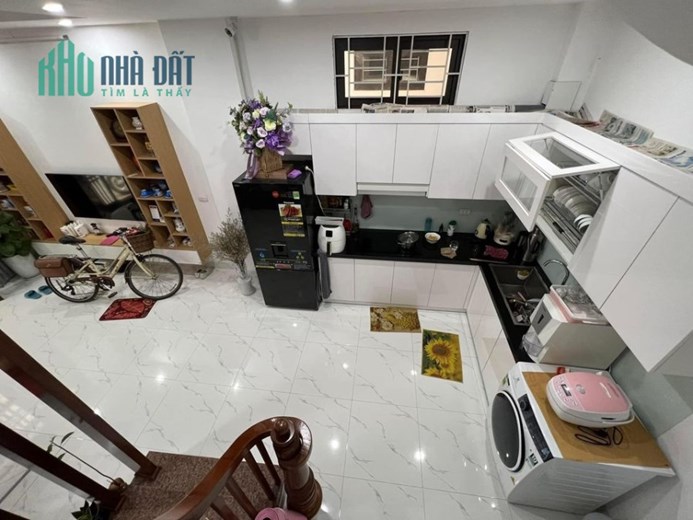 BÁN NHÀ THỤY KHUÊ-40m-5TẦNG-GẦN HỒ-GẦN CHU VĂN AN-GIÁ 5TỶ