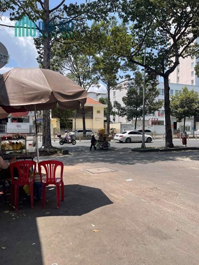 BÁN NHÀ  QUẬN1-GIÁP QUẬN 5 HẺM 3M VÕ VĂN KIỆT 35M 2TẦNG CHỈ 3,7 TỶ