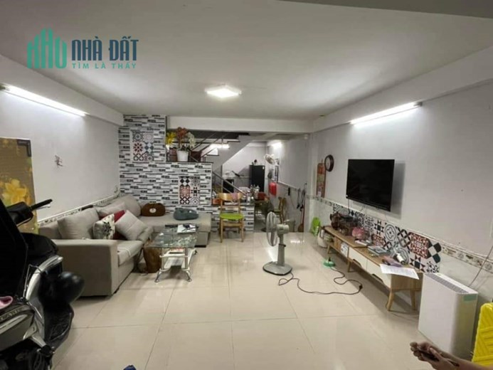 bán nhà hxh khu kiều đàm 40m2 3 tầng 5pn 5wc chính chủ