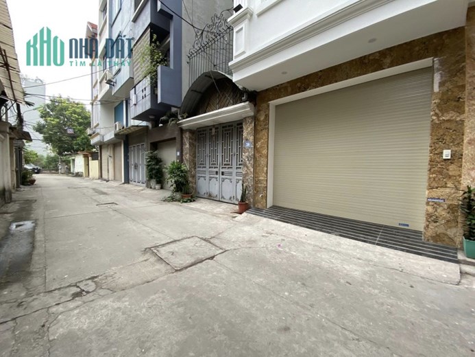 CHÍNH CHỦ CẦN BÁN GẤP, NHÀ PHỐ LẦM HẠ BỒ ĐỀ LONG BIÊN, KHU VIP - NGÕ OTO TRÁNH, ĐỖ VÀO NHÀ