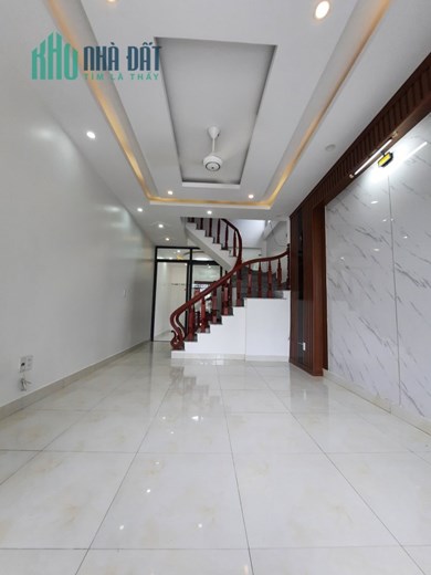 Bán nhà 3 tầng x 61m2 Kiều Sơn, Đằng Lâm giá 3.2 tỷ