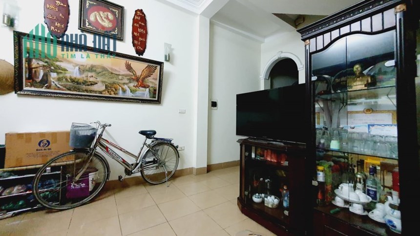 Bán nhà phố Hoàng Hoa Thám, Ba Đình, 33m2, 4 tầng, 500m ra Hồ Tây, hiếm nhà bán, giá 3.3 tỷ