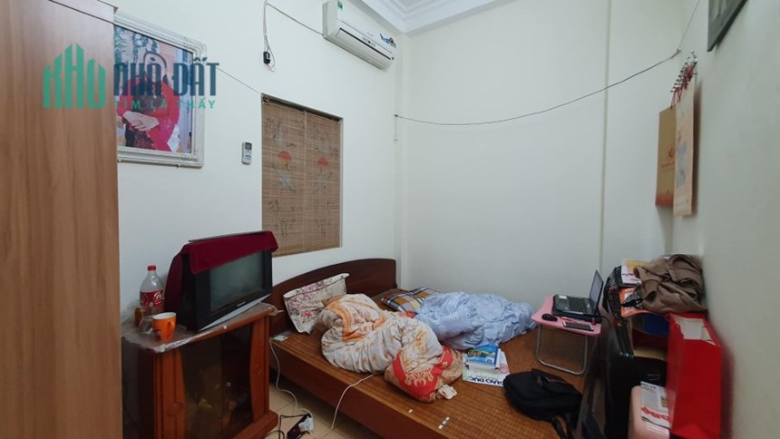 Bán nhà phố Hoàng Hoa Thám, Ba Đình, 33m2, 4 tầng, 500m ra Hồ Tây, hiếm nhà bán, giá 3.3 tỷ