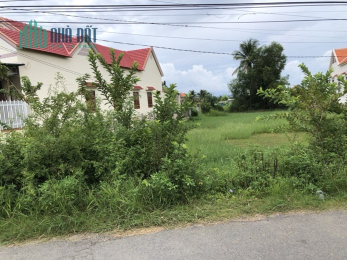 Bán lô đất mặt tiền DT7 Thôn Ninh Điền xã Ninh Thọ thị xã Ninh Hòa Nam Vân Phong