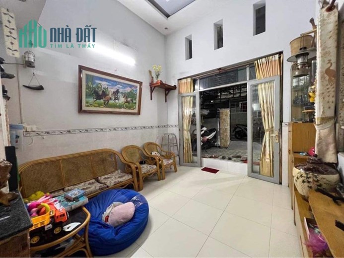 Nhà đẹp - Móng băng - Hẻm nhựa 4 mét - Lê Văn Khương-Hiệp Thành - Q.12 -Gấp bán 2 tỷ 95.
