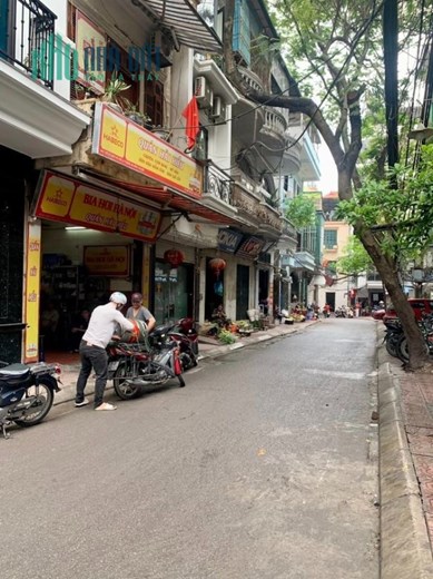 Lô góc, vỉa hè, kinh doanh, ô tô tránh, 50m ra Mặt phố la Thành - 0866133996
