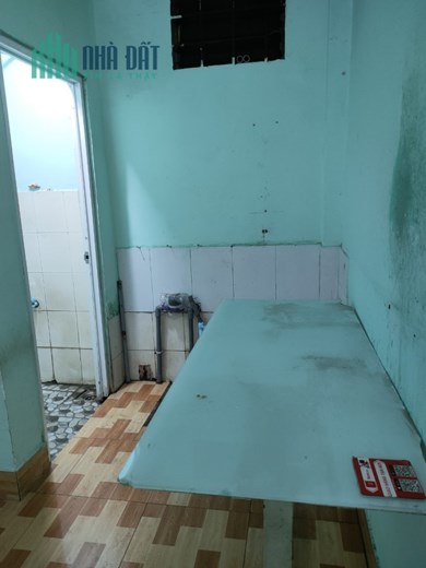 Cho thuê phòng rộng 25m2, có gác lửng, Giá 2tr5, Quận 12