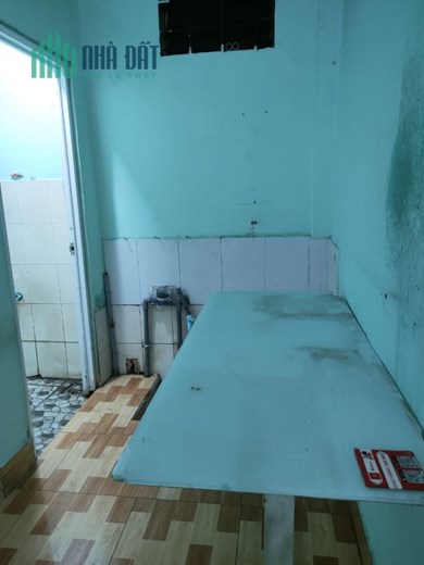 Cho thuê phòng rộng 25m2, có gác lửng, Giá 2tr5, Quận 12