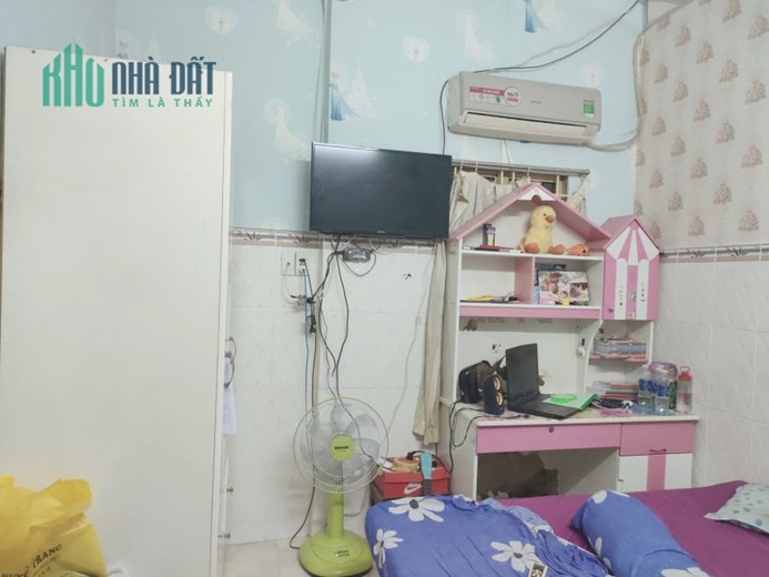 MT HOT-Bán nhà đường 339 PLB Q.9, lô góc, cung đường sầm uất nhất, 82m2 ngang 6m. CHỈ 6,x Tỷ.