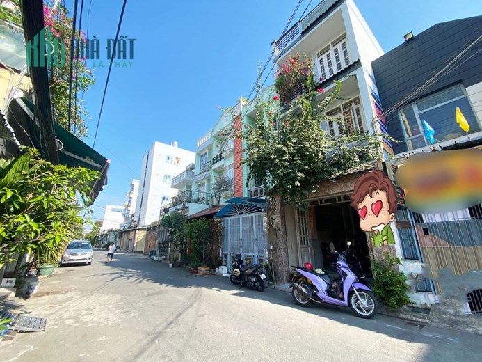 MẶT TIỀN HẺM 8M - Ô TÔ TRÁNH THÔNG - LÂM THỊ HỐ GẦN BỆNH VIỆN Q12 - 3 TẦNG BTCT, 4 PN. HƠN 5 TỶ.