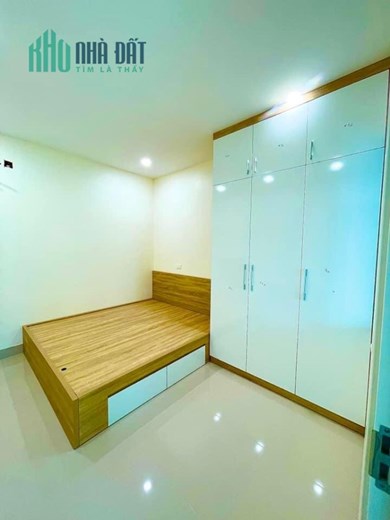 Cho thuê chung cư ngõ 279 Đội Cấn full đồ giá 6tr