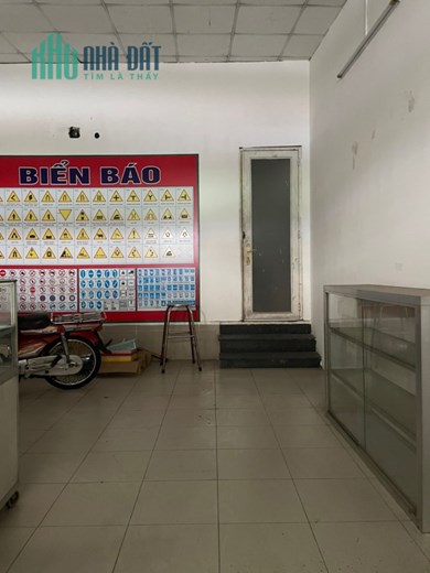 Cho thuê MB QL13 gần Ngã Tư BP