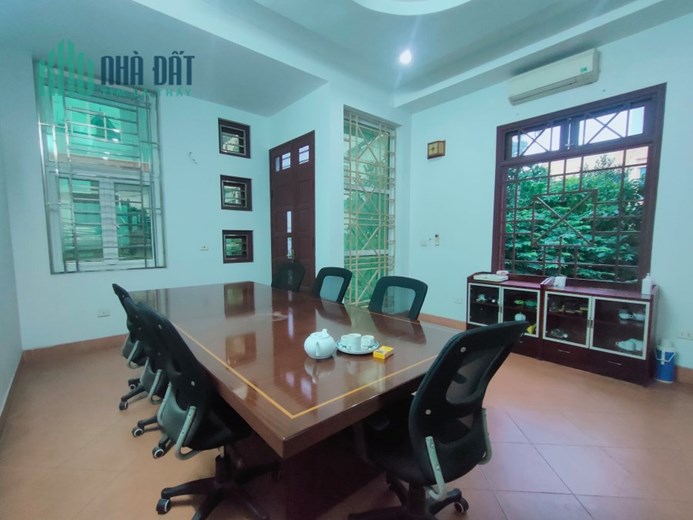 Nhà mặt phố Đê La Thành kinh doanh đỉnh, DT 35m2x4T, MT 7m. 0338080356