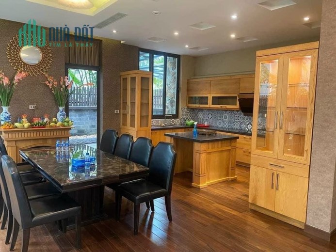Bán gấp tòa nhà 8 tầng thang máy, lô góc, Mạc Thái Tông-Cầu Giấy, 130m, mt 22m, giá 89 tỷ, kinh