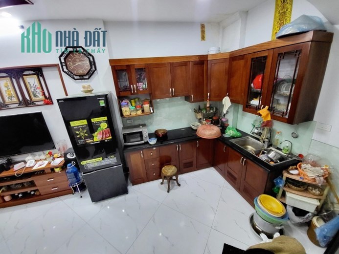 Bán nhà 2 MẶT NGÕ Ô TÔ Thái Hà, 65m2 x 3T, MT 3.6m, NỞ HẬU nhỉnh 5 tỷ
