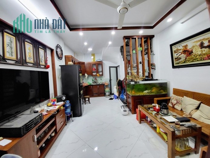 Bán nhà Thái Hà  35m2 x 4T, giá nhỉnh 3 tỷ LÔ GÓC NGÕ THÔNG, lh 0966037496