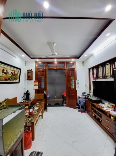 BÁN GẤP nhà Thái Hà 30m2, 4 tỷ, ngõ thông sạch sẽ, thông thoáng, lh 0966037496