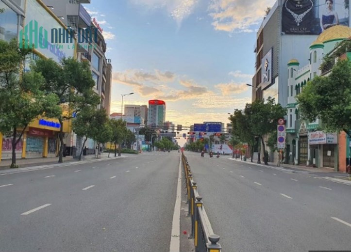 Nhà Cấp 4, Mặt Tiền Đường Lớn, Huỳnh Tấn Phát, 80m2, Sổ Vuông, Pháp Lý Chuẩn, Chỉ 6.x Tỷ