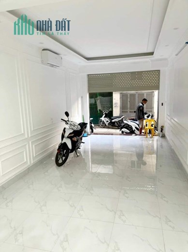 SIÊU VIP TT CẦU GIẤY 43m x 6t, NGÕ THÔNG, Ô TÔ, THANG MÁY, THÔNG SÀN, KINH DOANH.