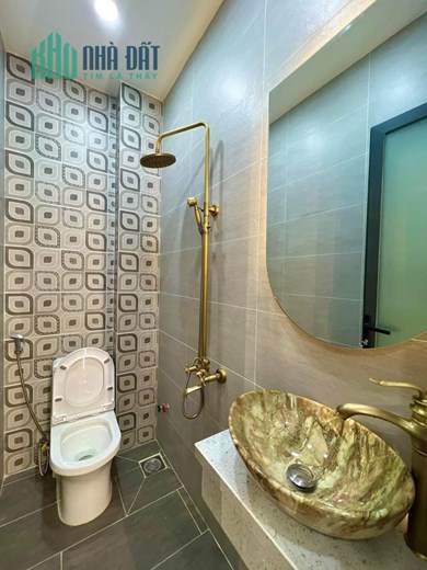 SIÊU ĐẸP! BIỆT THỰ MỸ ĐÌNH DT203 M, 4 TẦNG, MT 15M, GIÁ CHÀO 30 TỶ. VỈA HÈ RỘNG ĐÁ BÓNG.