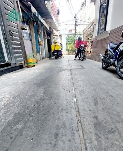 BÁN NHÀ NGAY KHU TÊN LỬA- 4 TẦNG MỚI CÁU- 5.2 TỶ CÒN TL