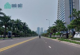 CẦN BÁN nhà ngay Võ Nguyên Giáp. Quận Sơn Trà. 70m2. 3 tầng. 3PN. 70m ra biển. Chỉ 3,X tỷ