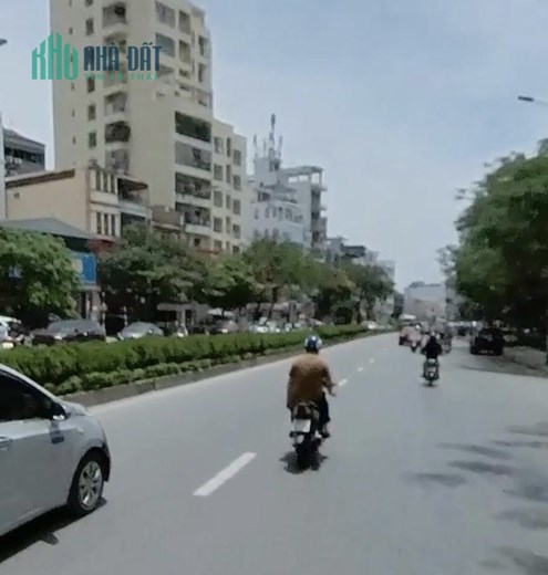 CẦN BÁN GẤP CĂN NHÀ SIÊU MẶT PHỐ NGUYỄN VĂN CỪ QUẬN LONG BIÊN HÀ NỘI 0913032481