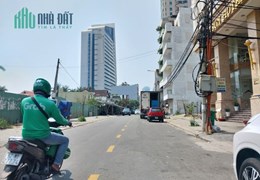 Cần bán nhanh nhà 3 tầng gần biển. Đường Lâm Hoành. Quận Sơn Trà. Đà nẵng. Giá 3,8 tỷ