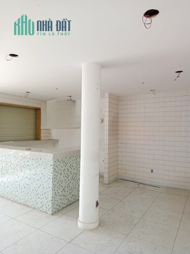 Cho thuê Mặt bằng mặt tiền căn góc đường Nguyễn Biểu P1Q5