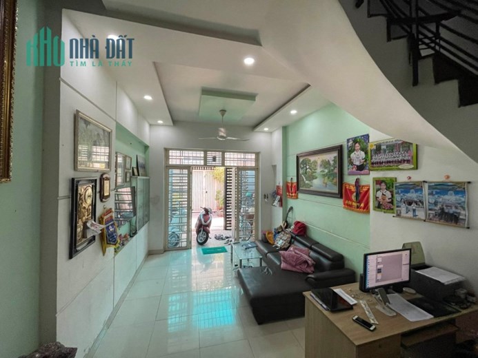 Bán nhà HXH  Mũi Tàu Trường Chinh-Cộng Hòa , Tân Phú 56m2-2 Tầng BTCT chỉ 4.9 tỷ  TL