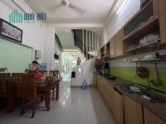 Bán nhà HXH  Mũi Tàu Trường Chinh-Cộng Hòa , Tân Phú 56m2-2 Tầng BTCT chỉ 4.9 tỷ  TL