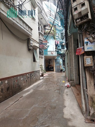 Bán nhà phố Hào Nam, Đống Đa, 66m2, 3 tầng, phân lô quân đội, khu dân trí cao, giá 5.85 tỷ
