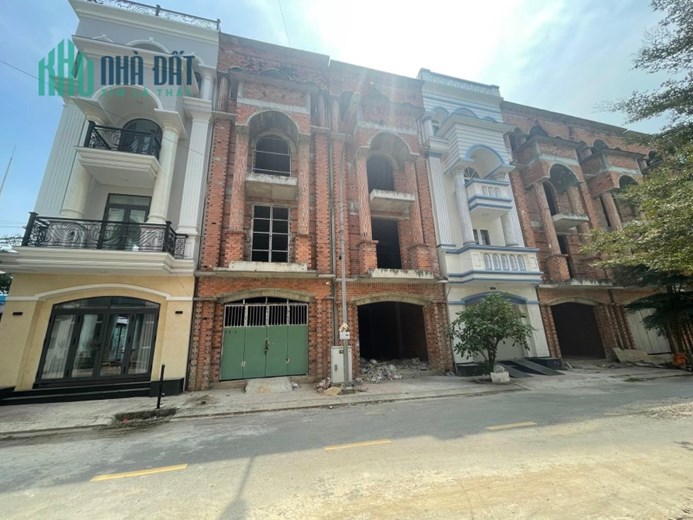 CĂN HỘ - CHUNG CƯ -  NHÀ LẦU LIỀN KỀ NHAU TẠI TRẢNG BÀNG, TÂY NINH