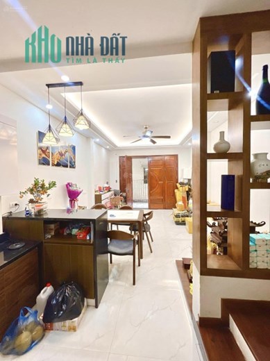 Bán nhà Ngô Thì Nhậm, , nhà đẹp ở ngay 5 tầng, Ô tô , 45m2 chỉ 6 tỷ.