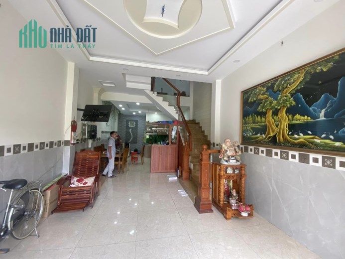Bán nhà 3 tầng mặt tiền kinh doanh đa ngành Chợ Phước Bình,Phước Bình,Quận 9_192 m2( 4 m x 16 m)