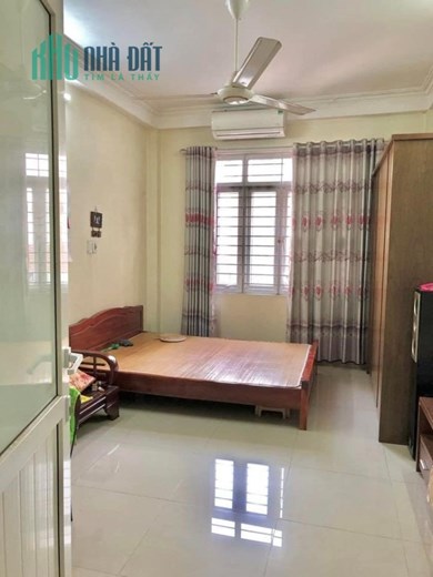 Hót ô tô, kinh doanh Bắc cầu DT36 4 tầng mt4.5 giá 2.7 tỷ Long Biên