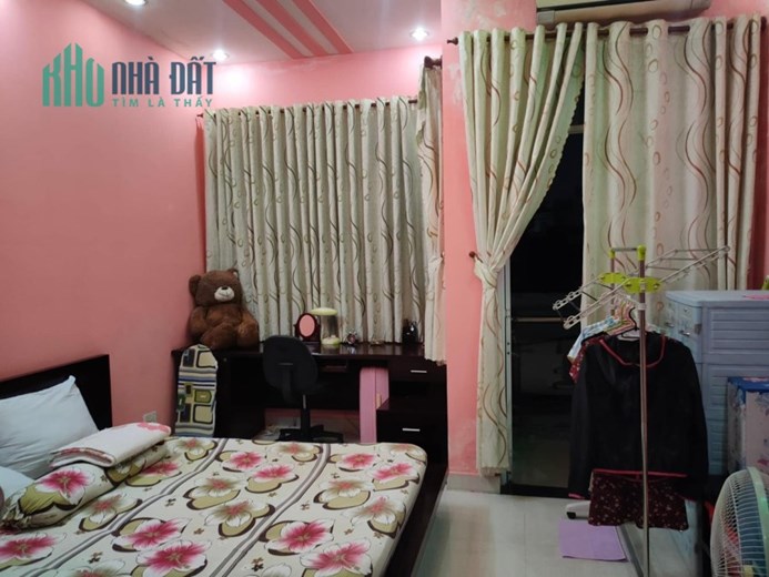 Bán nhà 4 tầng đường tây thạnh, hẻm ba gác trước nhà, 31m2 chỉ 4.2 tỷ, cách hẻm ô tô 28m.