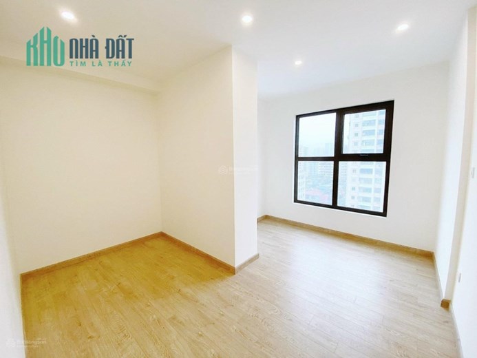 chính chủ cần bán gấp căn hộ 2 phòng ngủ ở chung cư Florence Hà Nội.