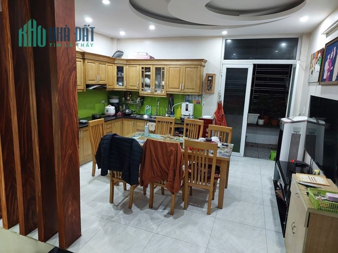CHO THUÊ NHÀ 4 TẦNG - MẶT PHỐ XUÂN ĐỈNH, 76m2, mt5m, 3T, KD, CHDV.