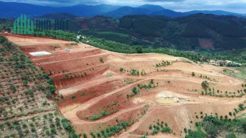 ( Gấp lắm rồi ) Kẹt tiền không ra công chứng kịp cần nhượng lại lô đất view đẹp lung linh