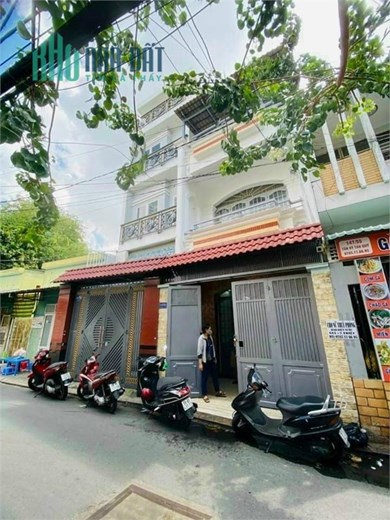 Nhà ngộp Tân Kỳ Tân Quý, Tân Phú – Hẻm 8m thông, 62m2, 3 tầng, 7 tỷ