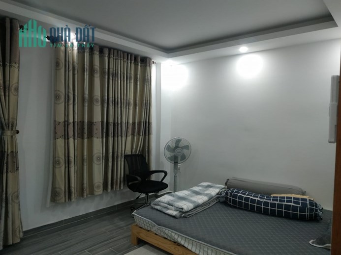 Bán nhà đẹp đường Nguyễn Sơn, 50m2, 4 x 13, 2 tầng, 3PN, chỉ 4.45 tỷ TL chính chủ.