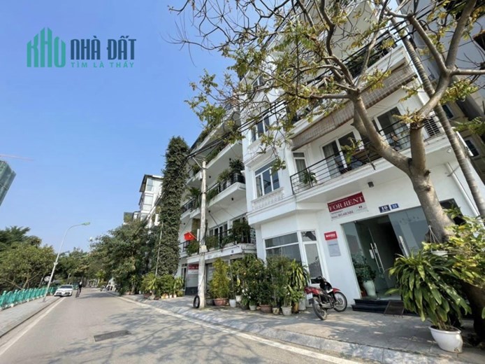 Cực hiếm nhà bán!! Mặt phố Quảng Khánh, Lô góc 3 thoáng, Đẳng cấp bậc nhất hồ Tây