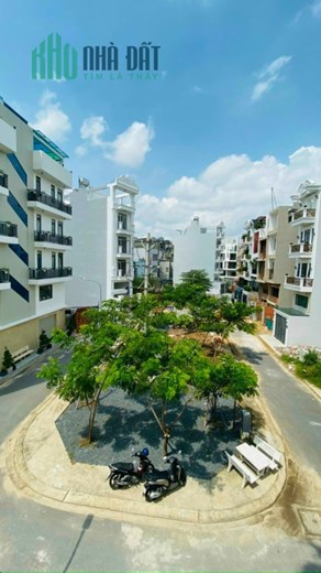 Khu phân lô đồng bộ , nhà cao tầng .
Đường Nguyễn Oanh p6 gò vấp - Khu gà 69 gò vấp 
Đường thông có