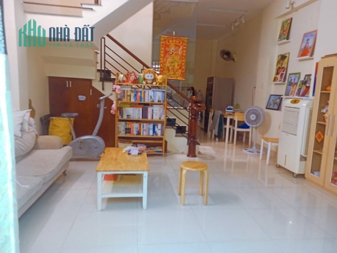 Bán nhà Vòng Xoay Lê Đại Hành, HXH chỉ 15m, Ngang 5m. DT 60m2 giá chỉ 6tỷ4